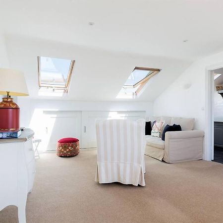 Spacious 3 Bedroom Flat With Terrace London Exterior foto