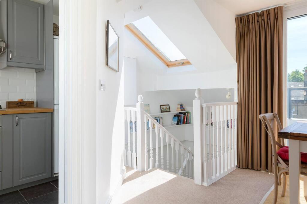 Spacious 3 Bedroom Flat With Terrace London Exterior foto
