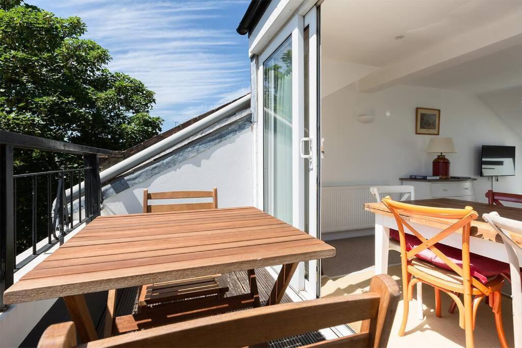 Spacious 3 Bedroom Flat With Terrace London Exterior foto