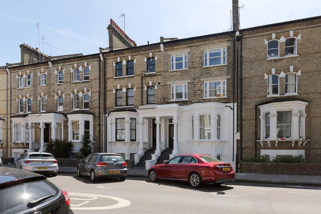 Spacious 3 Bedroom Flat With Terrace London Exterior foto